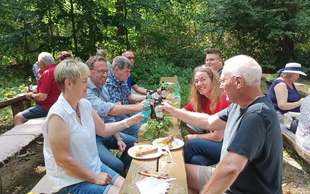 GUT BESUCHTES SOMMERFEST AN DER KÖHLERHÜTTE